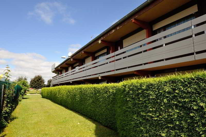 Campanile Pontarlier Hotel Exterior foto